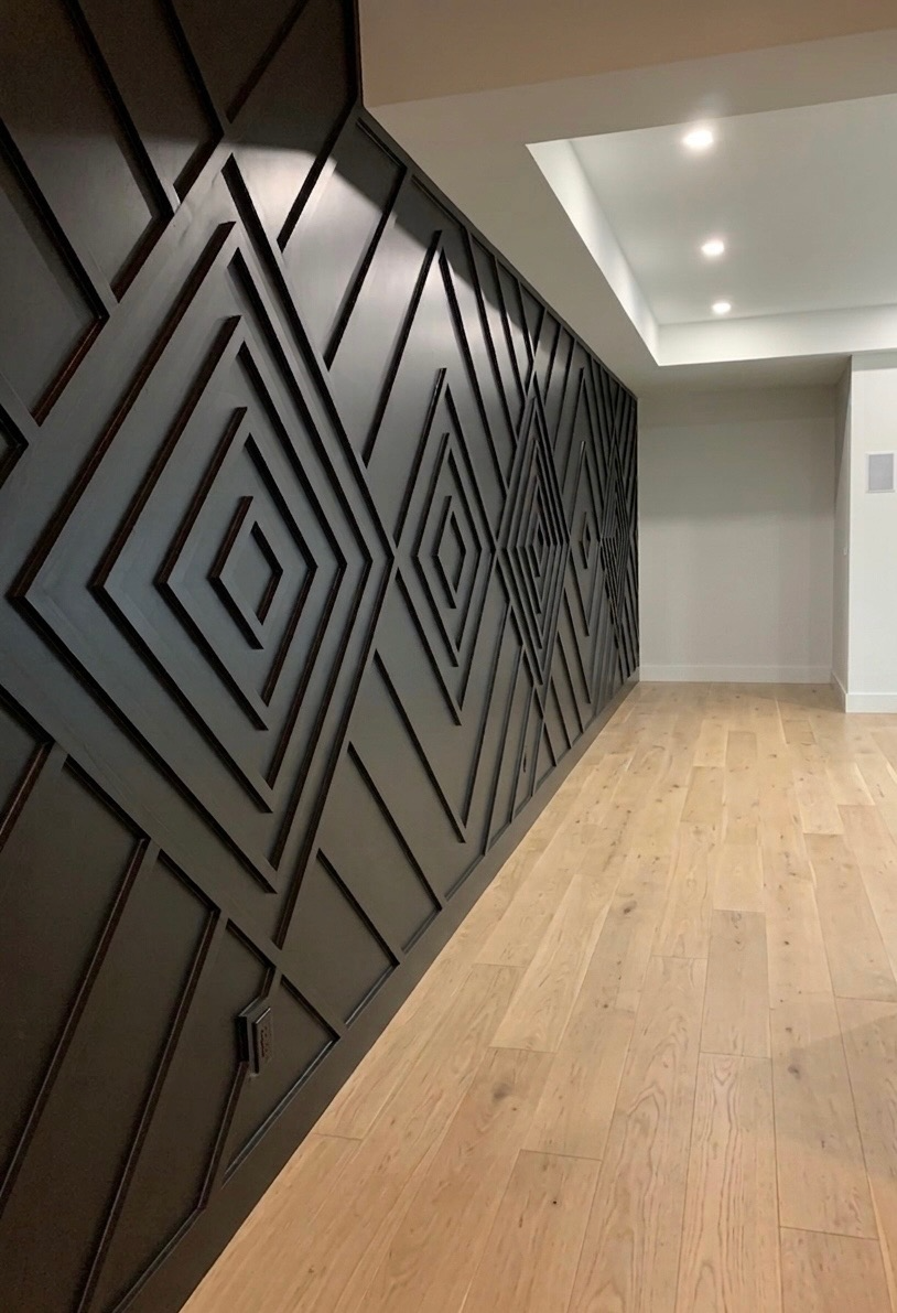Geometric feature wall